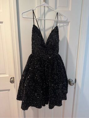 PRIMA Black Sequin Fit-and-flare Dress Size Medium (runs small) NWT NEW ✨